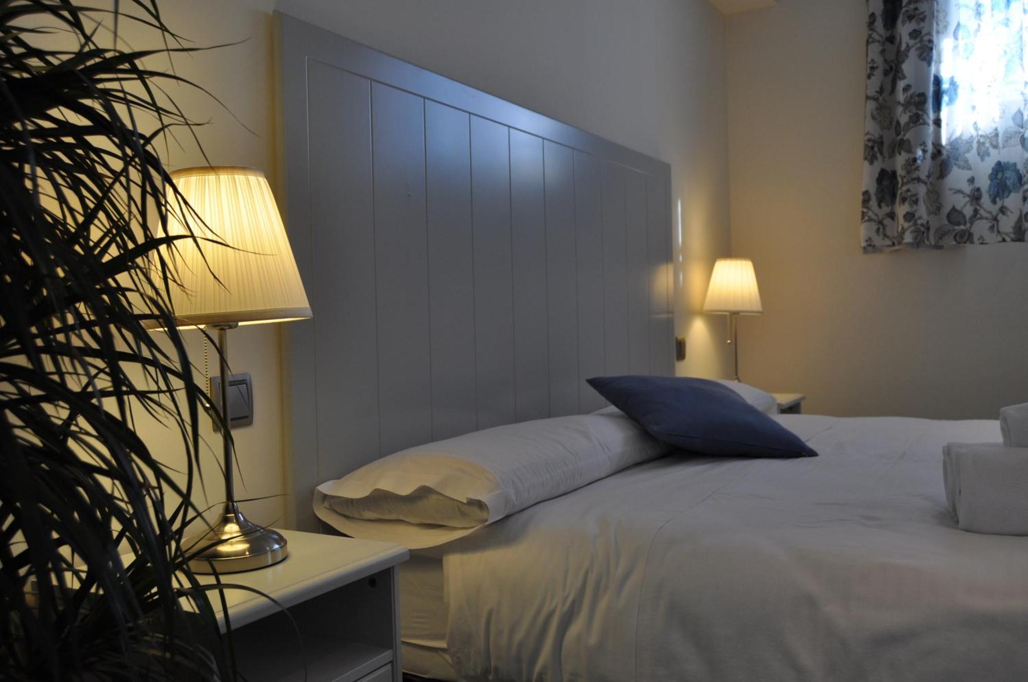Triple Room,686301198:JPEG
